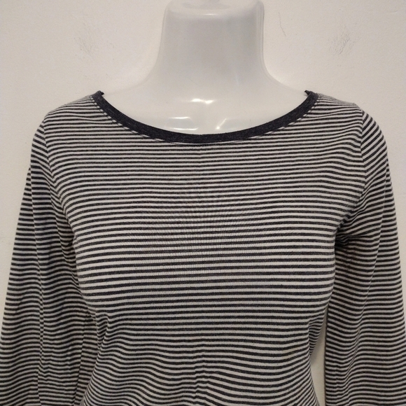 Old Navy - Striped Long Sleeves Tee - Picture 2 of 12